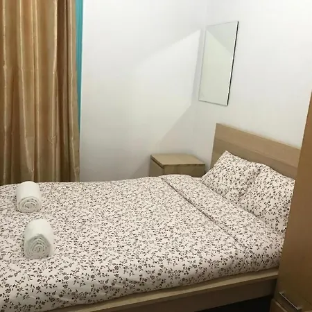 Kuti Hostel *